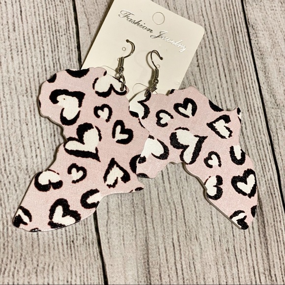 AFRICA Heart Earrings - Picture 2 of 2